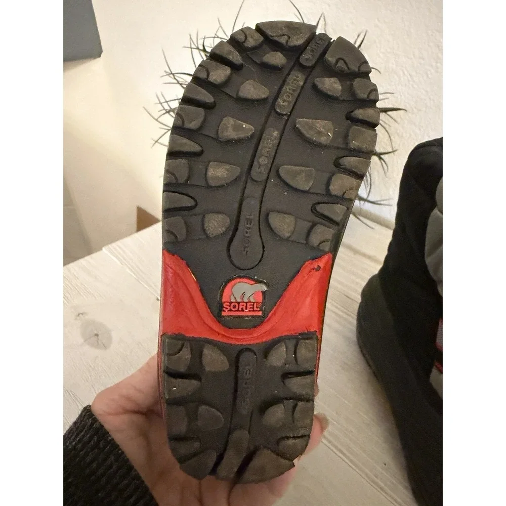 Sorel Snow Boots Black Red Insulated Winter Snowboard Youth‎ Size 10 Waterproof